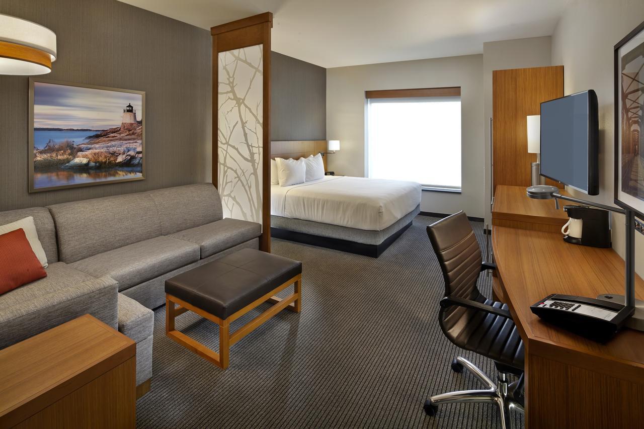 Hyatt Place Warwick/Providence Airport Exteriör bild